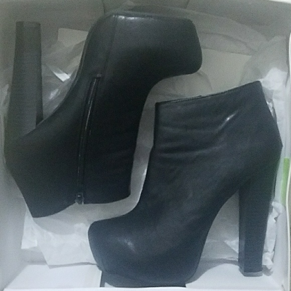 Forever 21 heeled bootie - Picture 7 of 8